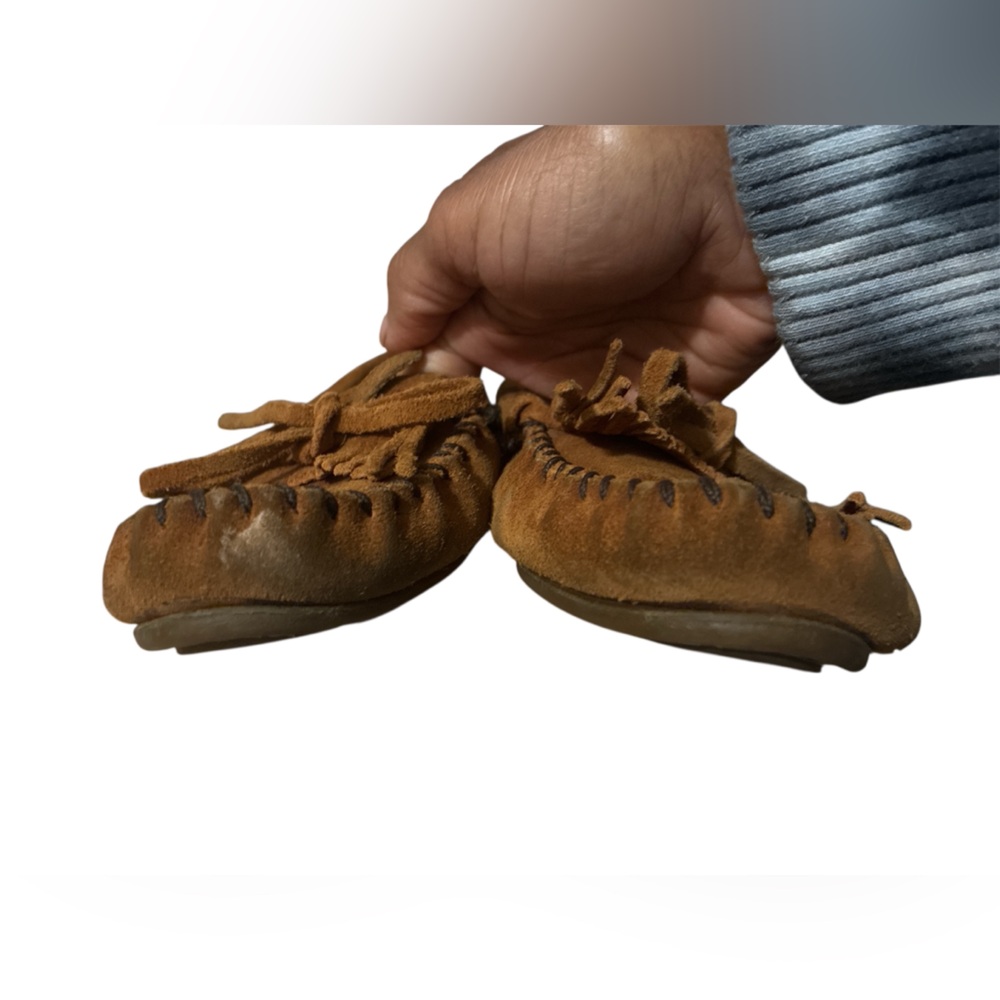 Minnetonka Moccasins 402 Kilty Hardsole Size 5.5 - Picture 7 of 11